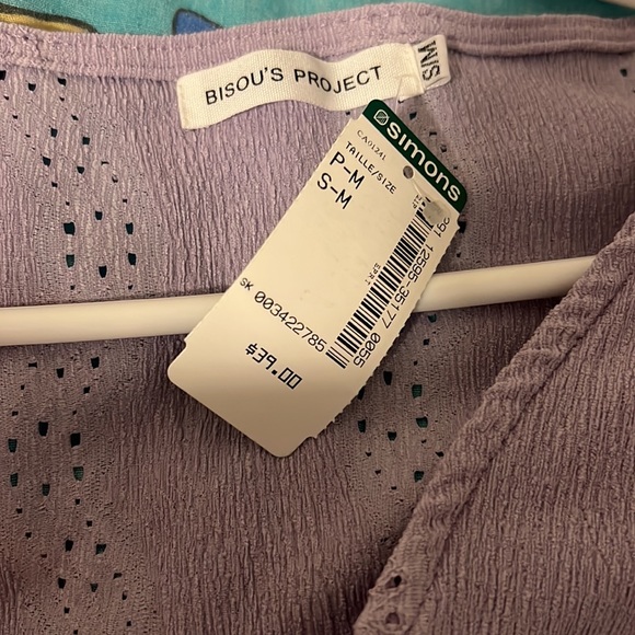 Flirty frilled lavender top, never worn! - Picture 4 of 4